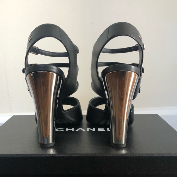 ❌SOLD❌Chanel Mirrored Heels - Picture 3 of 7